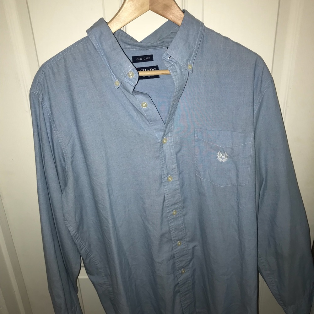 Button down - Picture 2 of 3